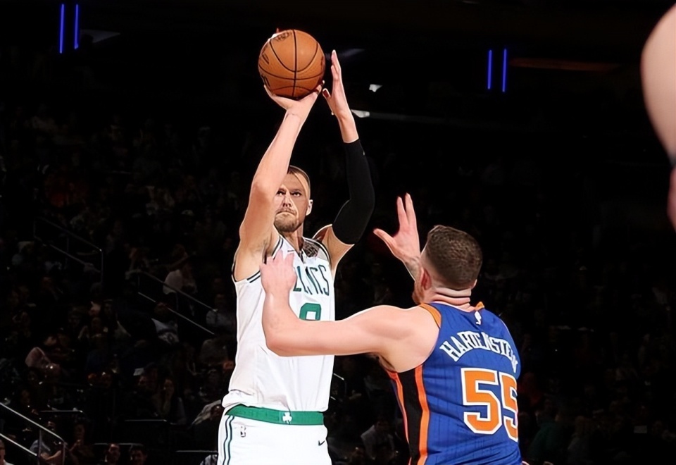 九游体育-关于转折点！波士顿凯尔特人防线松动；欧冠转会期攻防权衡；态度坚定；阵容厚度经受考验的信息